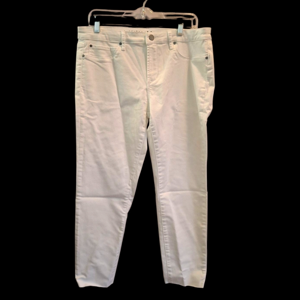 NEW - Articles Of Society White Skinny Cropped Jeans
